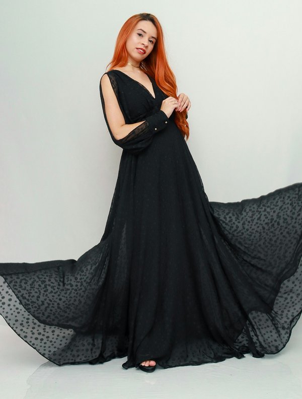 Descubre el estilo del vestido bershka negro: moda asequible